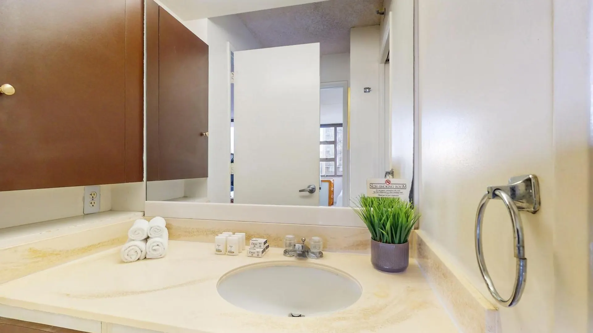 Apartament Waikiki Banyan #908 Honolulu